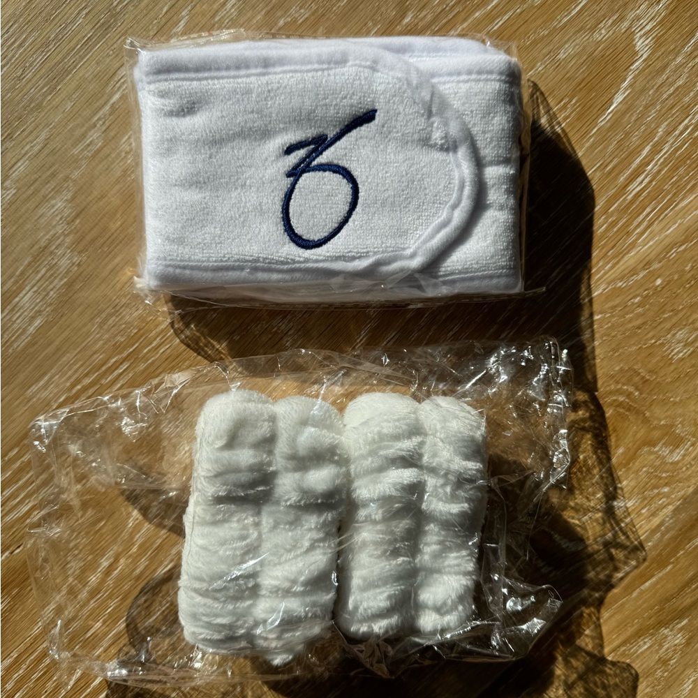 ZO skin health headband and wristband set